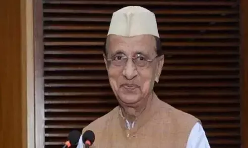 भीष्म नारायण सिंह : व्यक्तित्व विशेष