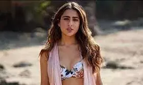 मंदिर जाने पर ट्रोल हुईं सारा अली खान, यूजर्स ने जमकर किये कमेंट बोले- तुम नहीं कर सकती... मंदिर जाने पर ट्रोल हुईं सारा अली खान, यूजर्स ने जमकर किये कमेंट बोले- तुम नहीं कर सकती...