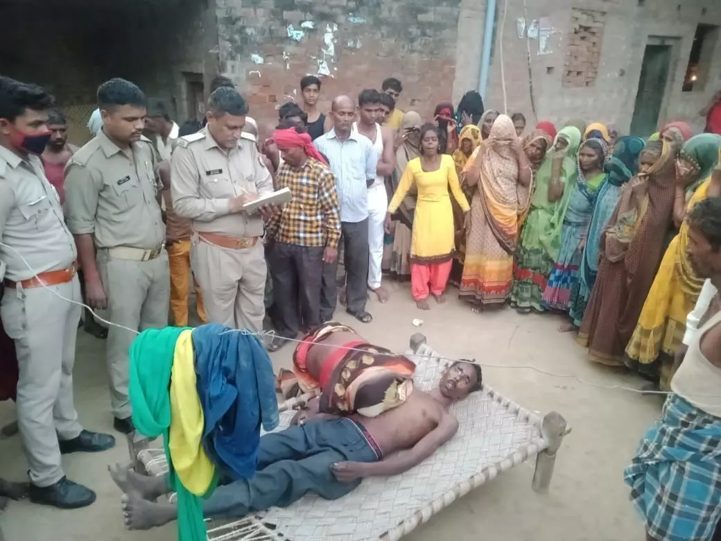 गरीबी से तंग अधेड़ ने की आत्महत्या गरीबी से तंग अधेड़ ने की आत्महत्या