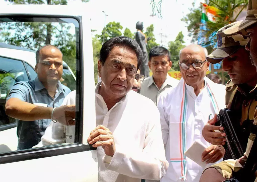 दिग्विजय को मिला कमलनाथ का साथ, पुलिस के व्यवहार की निंदा दिग्विजय को मिला कमलनाथ का साथ, पुलिस के व्यवहार की निंदा