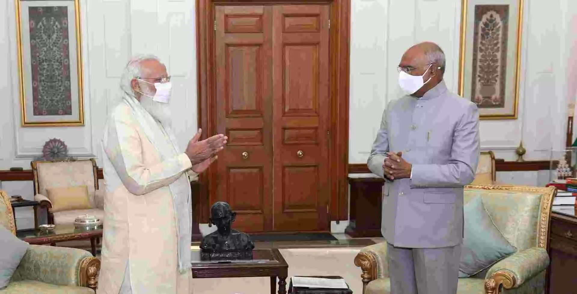 मानसून सत्र से पहले राष्ट्रपति रामनाथ कोविंद से मिले प्रधानमंत्री मोदी, कई अहम मुद्दों पर हुई चर्चा