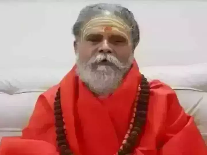 महंत नरेंद्र गिरि ने भी कांवड़ यात्रा पर रोक लगाने की बात कही ,जाने और क्या कुछ कहा