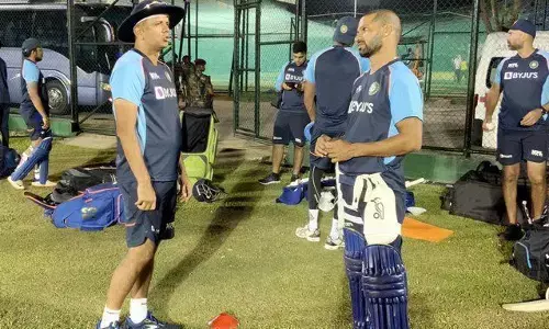 IND vs SL 1st ODI: भारत और श्रीलंका के बीच सीरीज का पहला वनडे आज, जानिए दोनों टीमों के खिलाडियों के नाम IND vs SL 1st ODI: भारत और श्रीलंका के बीच सीरीज का पहला वनडे आज, जानिए दोनों टीमों के खिलाडियों के नाम