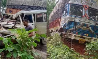बोलेरो और ट्रक की टक्कर में नायब तहसीलदार समेत तीन की मौत बोलेरो और ट्रक की टक्कर में नायब तहसीलदार समेत तीन की मौत