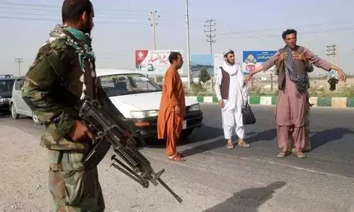 अफ़ग़ानिस्तान में तालिबान एंव आतंकवाद अफ़ग़ानिस्तान में तालिबान एंव आतंकवाद