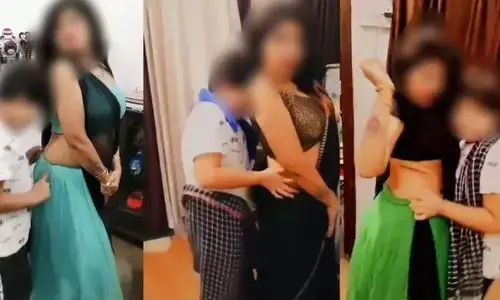 माँ ने बेशर्मी की सारी सीमाएं की पार, नाबालिग बच्चे के साथ बनाती है अश्लील वीडियो... माँ ने बेशर्मी की सारी सीमाएं की पार, नाबालिग बच्चे के साथ बनाती है अश्लील वीडियो...