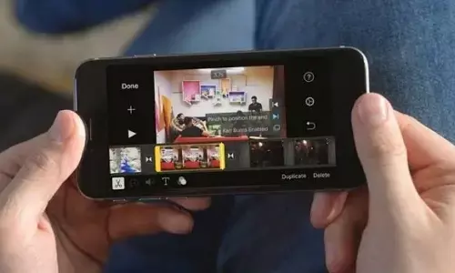 आरोपी ने पड़ोसी नाबालिग का नहाते हुए वीडियो बनाया आरोपी ने पड़ोसी नाबालिग का नहाते हुए वीडियो बनाया