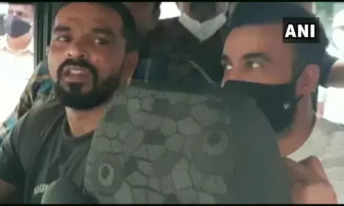 राज कुंद्रा की जमानत याचिका का पुलिस ने किया विरोध, बताया बेल मिलने पर क्या है खतरा ? राज कुंद्रा की जमानत याचिका का पुलिस ने किया विरोध, बताया बेल मिलने पर क्या है खतरा ?