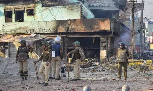 दिल्ली हिंसा मामले में पहला फैसला, दंगा भड़काने व लूटपाट का आरोपी अदालत से बरी दिल्ली हिंसा मामले में पहला फैसला, दंगा भड़काने व लूटपाट का आरोपी अदालत से बरी