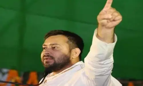 तेजस्वी बोले- मेरे इस सवाल का जवाब सरकार को देना चाहिए तेजस्वी बोले- मेरे इस सवाल का जवाब सरकार को देना चाहिए
