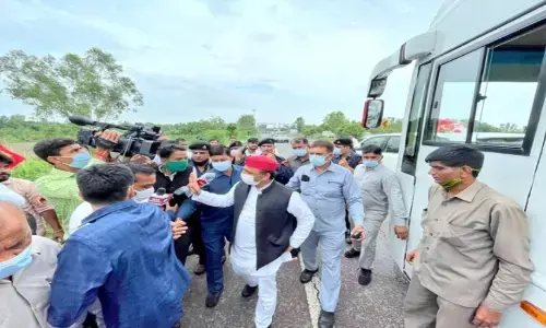 अखिलेश यादव का उन्नाव दौरा ,निषाद वोट बैंक को साधने की कोशिश अखिलेश यादव का उन्नाव दौरा ,निषाद वोट बैंक को साधने की कोशिश