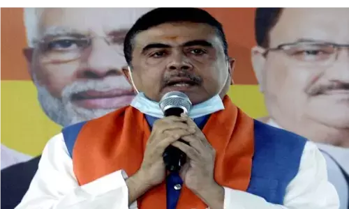 शुभेंदु अधिकारी ने ममता बनर्जी पर फ़ोन हैकिंग का लगाया आरोप शुभेंदु अधिकारी ने ममता बनर्जी पर फ़ोन हैकिंग का लगाया आरोप