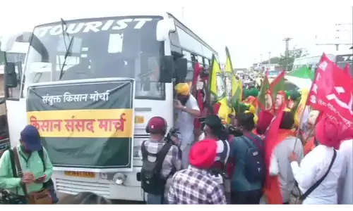 200 किसान रोज जंतर मंतर पर करेंगे प्रदर्शन, जंतर मंतर को छावनी में किया तब्दील 200 किसान रोज जंतर मंतर पर करेंगे प्रदर्शन, जंतर मंतर को छावनी में किया तब्दील