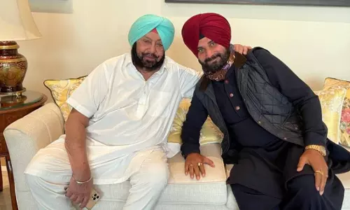 सिद्धू की ताजपोशी में शामिल होंगे कैप्टन, लेकिन पहले विधायकों और सांसदों को चाय पर बुलाया