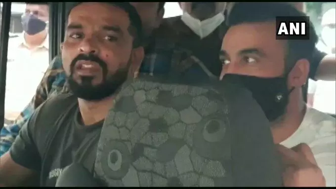 राज कुंद्रा को कोर्ट से नहीं मिली राहत, क्राइम ब्रांच ने लगाया आरोप राज कुंद्रा को कोर्ट से नहीं मिली राहत, क्राइम ब्रांच ने लगाया आरोप