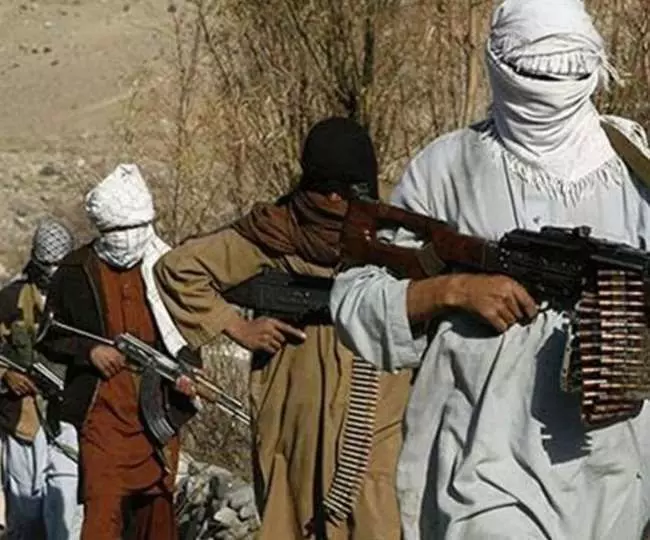 रिपोर्ट के मुताबिक : तालिबान, अफगानिस्तान की 90% सीमाओं को नियंत्रित करता है: