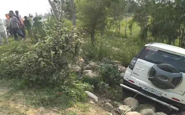 शाहजहांपुर में कार ने दो बाइकों को मारी टक्कर, चार लोगों की मौत