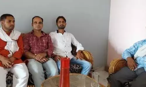 एटा का एक गांव ऐसा जहां सीएम योगी की जमकर हुई तारीफ, मुकेश यादव ने कहा 2022 में फिर बनेगी योगी सरकार एटा का एक गांव ऐसा जहां सीएम योगी की जमकर हुई तारीफ, मुकेश यादव ने कहा 2022 में फिर बनेगी योगी सरकार