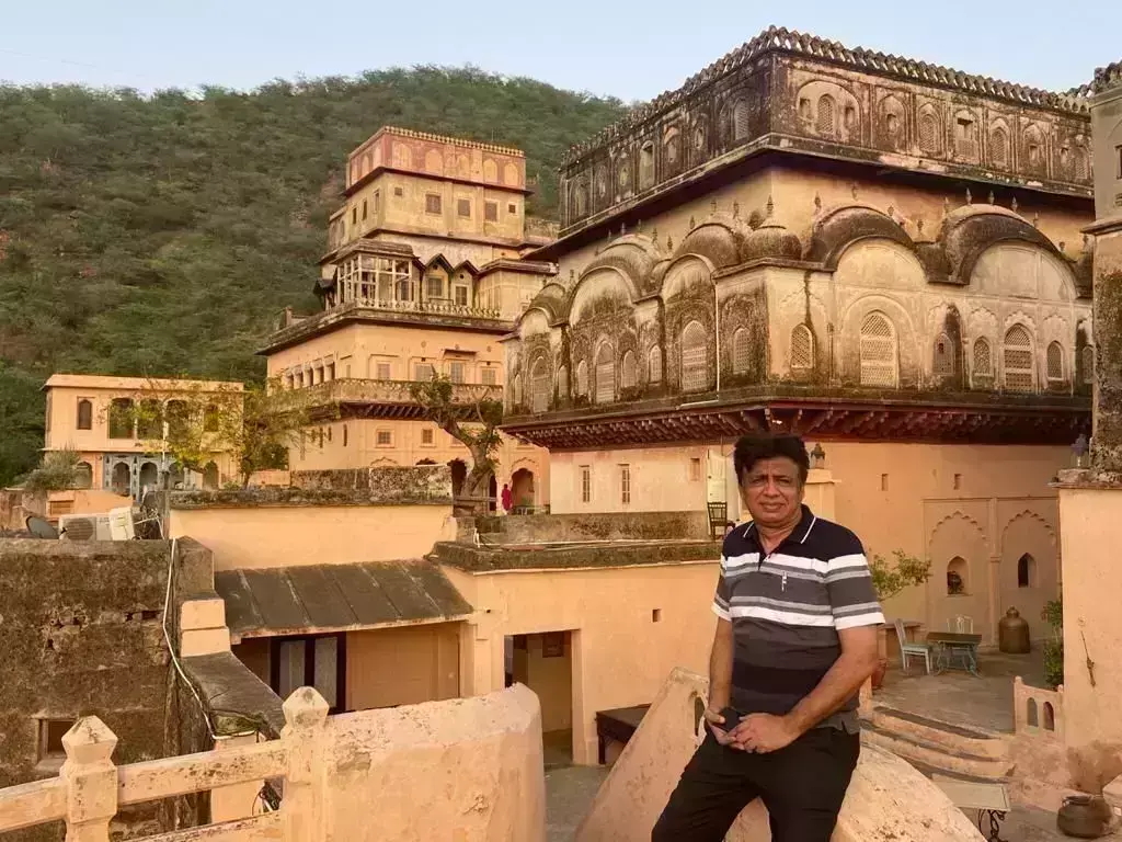 लघुकथा इतिहास के विशालतम ई-संकलन हिंदी के प्रमुख लघुकथाकार के बहाने चंद बातें लघुकथा इतिहास के विशालतम ई-संकलन हिंदी के प्रमुख लघुकथाकार के बहाने चंद बातें