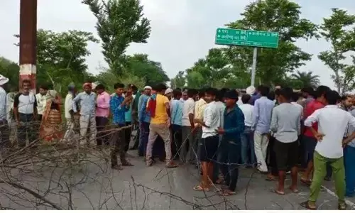 एटा रुद्रपुर गांव में बंबा में पैर फिसलने से दो बालिकाएं डूबी गांव में मचा कोहराम एटा रुद्रपुर गांव में बंबा में पैर फिसलने से दो बालिकाएं डूबी गांव में मचा कोहराम