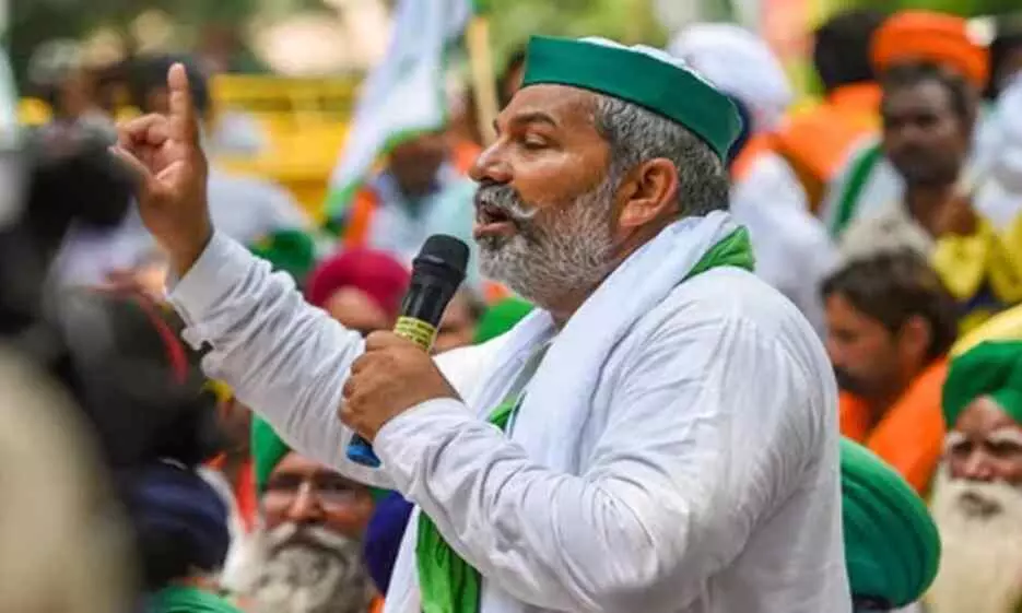 राकेश टिकैत के बयान से फिर मचेगा बवाल, बोले बीजेपी के चचाजान यूपी में आये राकेश टिकैत के बयान से फिर मचेगा बवाल, बोले बीजेपी के चचाजान यूपी में आये