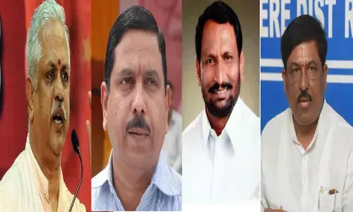 येदियुरप्पा का इस्तीफा: कर्नाटक के नए सीएम पद की दौड़ में ये 4 नाम आगे