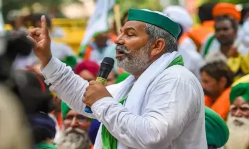 राकेश टिकैत के ऐलान से टेंशन में पुलिस राकेश टिकैत के ऐलान से टेंशन में पुलिस