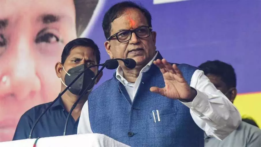 अब समय आ गया कि दलित और ब्राह्मण मिलकर बीजेपी को उखाड़ फेंकें: सतीश मिश्रा अब समय आ गया कि दलित और ब्राह्मण मिलकर बीजेपी को उखाड़ फेंकें: सतीश मिश्रा