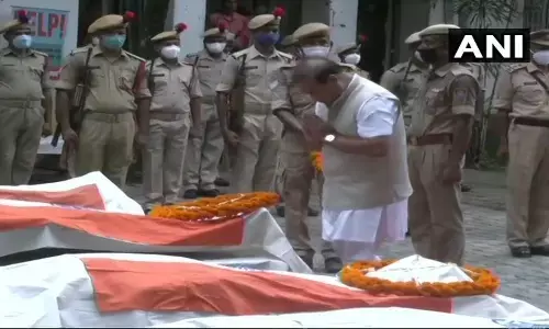 मिजोरम पुलिस ने बढ़ाया मामला: सीमा पर बढ़ते तनाव के बीच असम के सीएम सरमा ने ट्वीट किया वीडियो मिजोरम पुलिस ने बढ़ाया मामला: सीमा पर बढ़ते तनाव के बीच असम के सीएम सरमा ने ट्वीट किया वीडियो