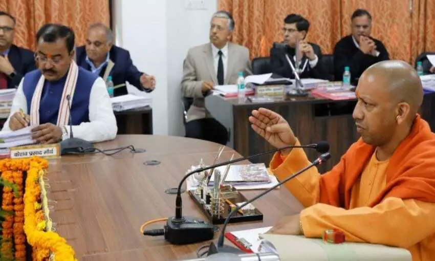 सांसदों के दखल के बाद मिलेगा विधायक प्रत्याशियों को टिकट, योगी सरकार के कई मंत्रियों का हो सकता है पत्ता साफ सांसदों के दखल के बाद मिलेगा विधायक प्रत्याशियों को टिकट, योगी सरकार के कई मंत्रियों का हो सकता है पत्ता साफ