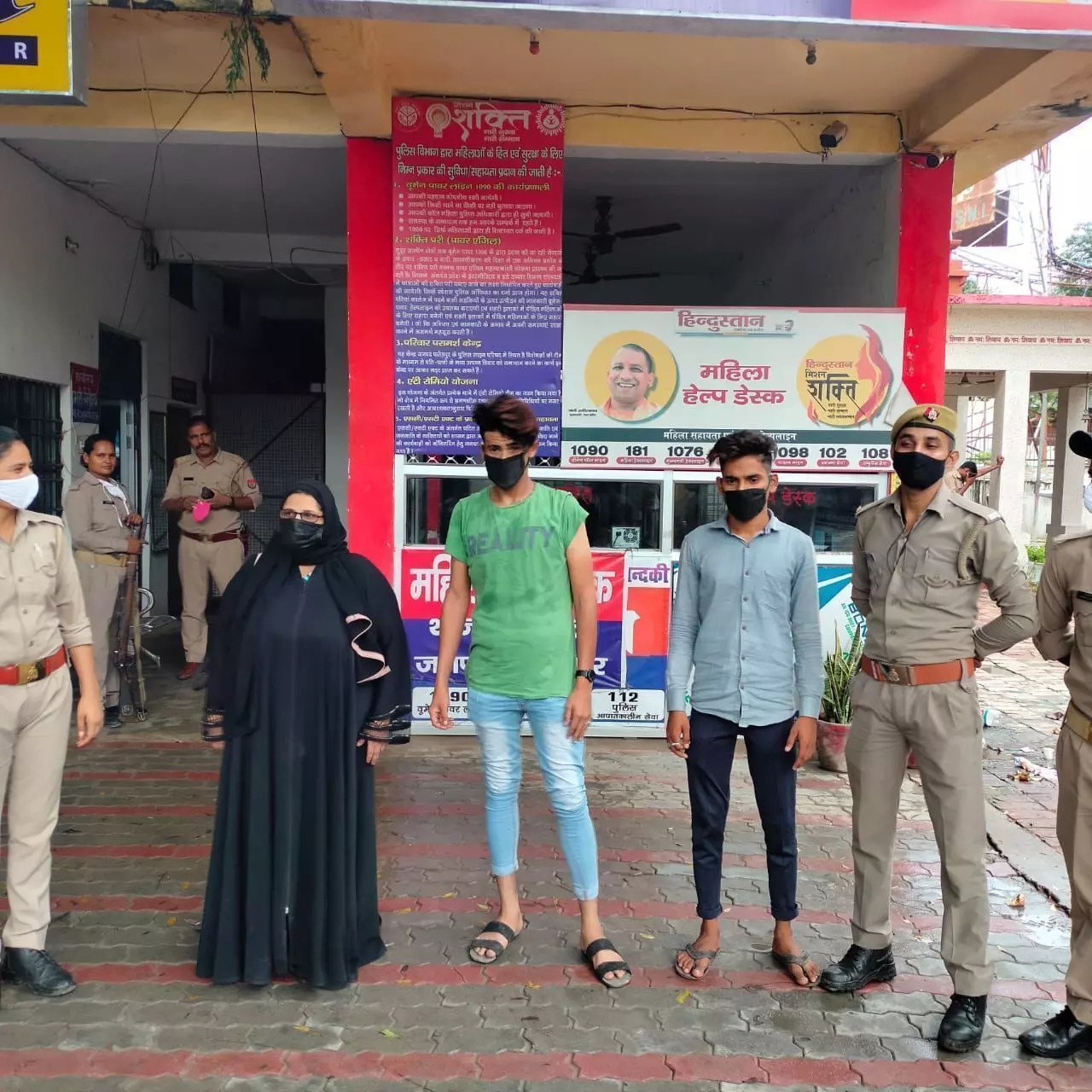 सऊदी अरब से फर्जी दस्तावेज के सहारे शादी करने आया नईफ़ सऊदी अरब से फर्जी दस्तावेज के सहारे शादी करने आया नईफ़