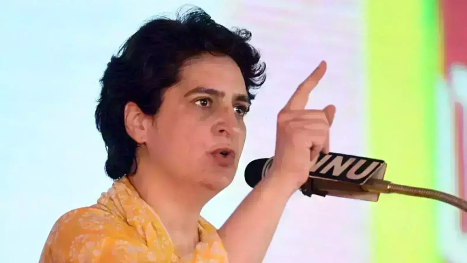 वायरल बुखार से हो रही मौत को लेकर प्रियंका गाँधी ने दुःख जताया,योगी सरकार को दी हिदायत वायरल बुखार से हो रही मौत को लेकर प्रियंका गाँधी ने दुःख जताया,योगी सरकार को दी हिदायत