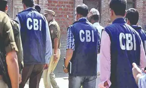 दिल्ली हाईकोर्ट के निर्देश पर 19 साल बाद CBI ने अब दर्ज किया केस दिल्ली हाईकोर्ट के निर्देश पर 19 साल बाद CBI ने अब दर्ज किया केस