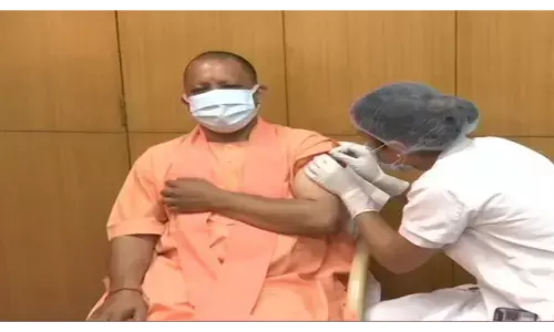 सीएम योगी ने कोरोना वैक्सीन की दूसरी खुराक ली,लोगों से टीका लगवाने की अपील
