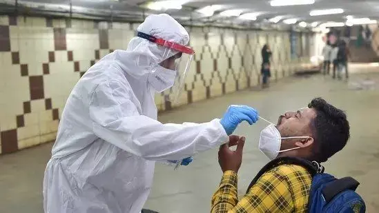 Corona Live Updates : देश कोरोना संकट अभी भी बरकरार, पिछले 24 घंटे में आए 40,134 नए मामले Corona Live Updates : देश कोरोना संकट अभी भी बरकरार, पिछले 24 घंटे में आए 40,134 नए मामले