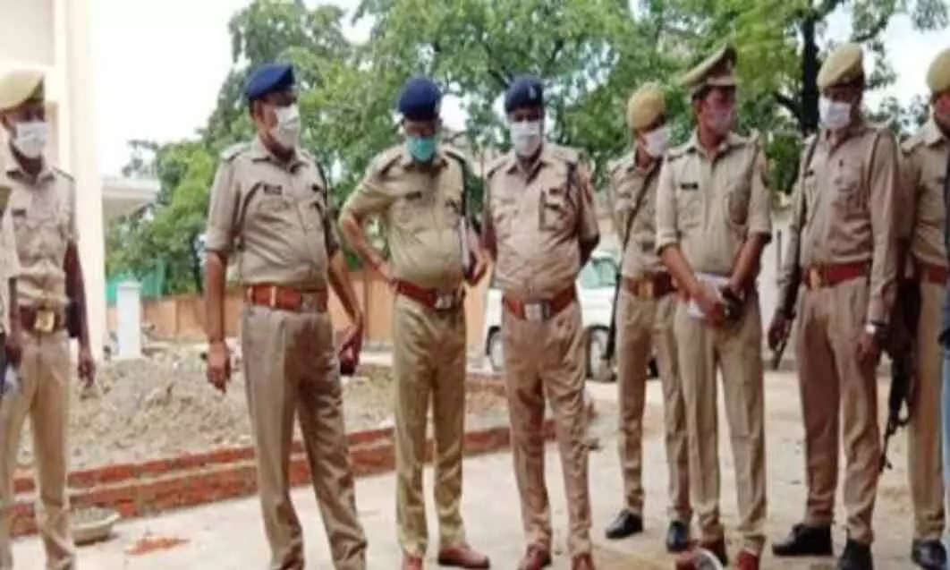 मुरादाबाद:ट्रेनी सब इंस्पेक्टर की दबंगो ने की जमकर पिटाई मुरादाबाद:ट्रेनी सब इंस्पेक्टर की दबंगो ने की जमकर पिटाई