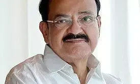 उपराष्ट्रपति ने अंग्रेजी सामग्री का विभिन्न भारतीय भाषाओं में अनुवाद करने वाले एआईसीटीई टूल पर प्रस्तुति देखी