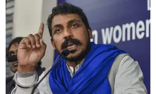 दिल्ली कैंट दुष्कर्म मामला:चंद्रशेखर ने प्रधानमंत्री और दिल्ली के मुख्यमंत्री पर बोला हमला दिल्ली कैंट दुष्कर्म मामला:चंद्रशेखर ने प्रधानमंत्री और दिल्ली के मुख्यमंत्री पर बोला हमला