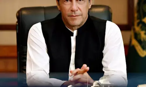 कर्ज चुकाने के लिए, पाकिस्तान ने प्रधानमंत्री इमरान खान के सरकारी आवास को किराए पर दिया..