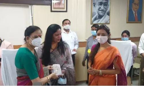 उत्तर प्रदेश महिला आयोग की अध्यक्ष विमला बाथम ने योगी सरकार के कई योजनाओं को बताया बेहतर उत्तर प्रदेश महिला आयोग की अध्यक्ष विमला बाथम ने योगी सरकार के कई योजनाओं को बताया बेहतर