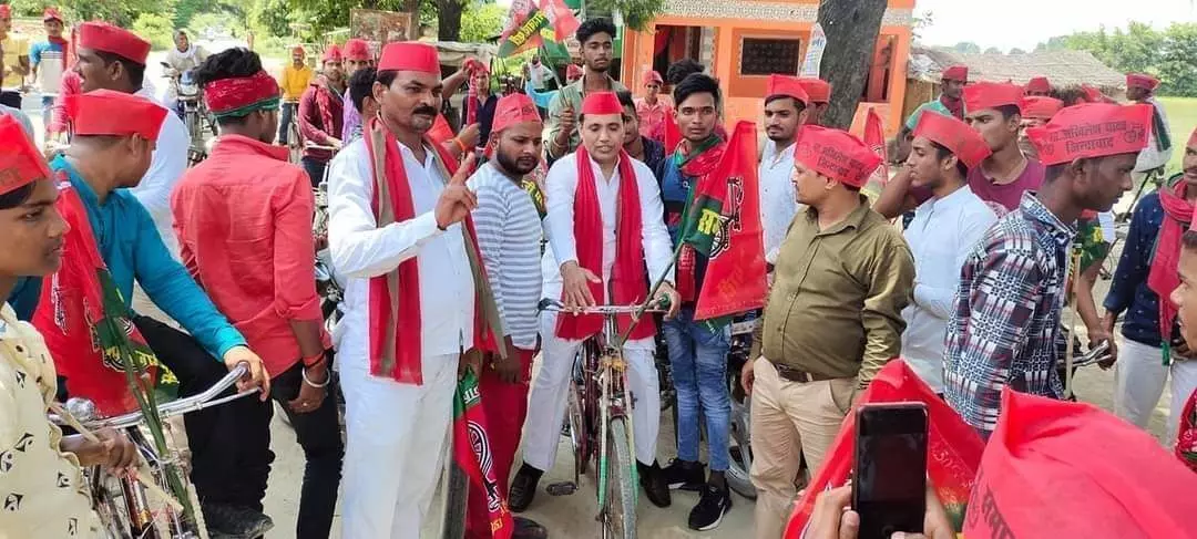 साईकिल रैली में भरी आज़म खान ने हुंकार, छह मुद्दों पर सरकार को घेरा साईकिल रैली में भरी आज़म खान ने हुंकार, छह मुद्दों पर सरकार को घेरा