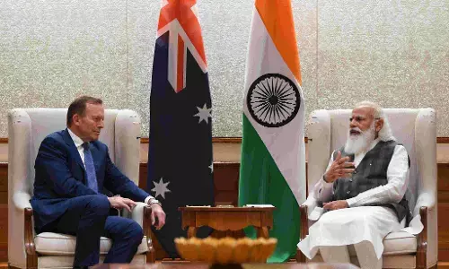 प्रधानमंत्री नरेन्द्र मोदी की पूर्व ऑस्ट्रेलियाई प्रधानमंत्री टोनी एबट के साथ बैठक