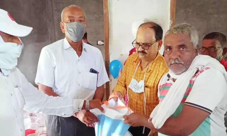 भुखमरी मिटाने के लिए सरकार कर रही हर सम्भव प्रयास : गोपीनाथ भुखमरी मिटाने के लिए सरकार कर रही हर सम्भव प्रयास : गोपीनाथ