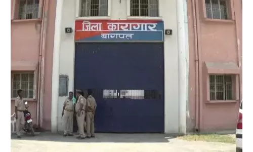 बागपत:बदमाशों के खौफ से दलित परिवार ने किया  पलायन बागपत:बदमाशों के खौफ से दलित परिवार ने किया  पलायन