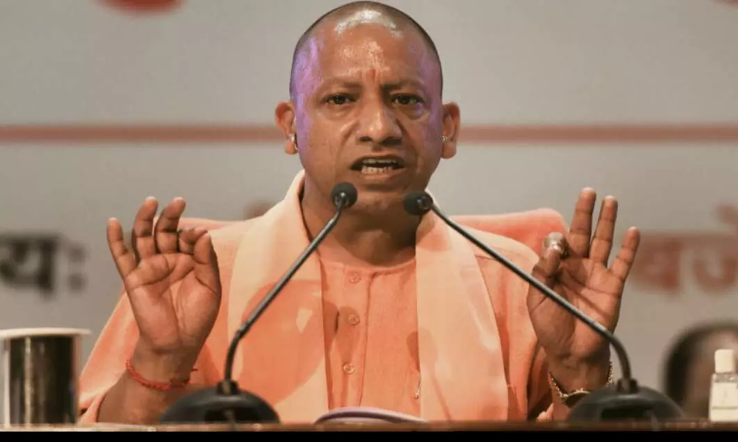 सीएम योगी ने सोशल मीडिया को बेलगाम घोड़ा बताया,नकारात्मक छवि प्रस्तुत करने वालों को दी कड़ी चेतावनी सीएम योगी ने सोशल मीडिया को बेलगाम घोड़ा बताया,नकारात्मक छवि प्रस्तुत करने वालों को दी कड़ी चेतावनी