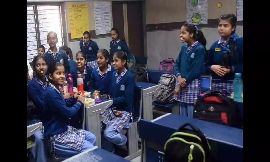 दिल्ली के सरकारी स्कूलों में अब दिया जाएगा देशभक्ति का ज्ञान