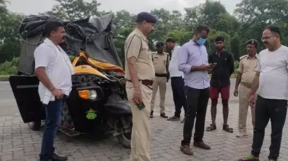 बिहार: ट्रक ने ऑटो को मारी टक्कर, 5 की मौत बिहार: ट्रक ने ऑटो को मारी टक्कर, 5 की मौत