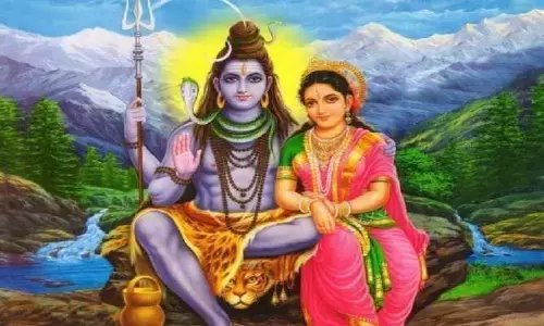 जानें कब है हरियाली तीज, इस शुभ मुहूर्त में भगवान शंकर और माता पार्वती की करें पूजा जानें कब है हरियाली तीज, इस शुभ मुहूर्त में भगवान शंकर और माता पार्वती की करें पूजा