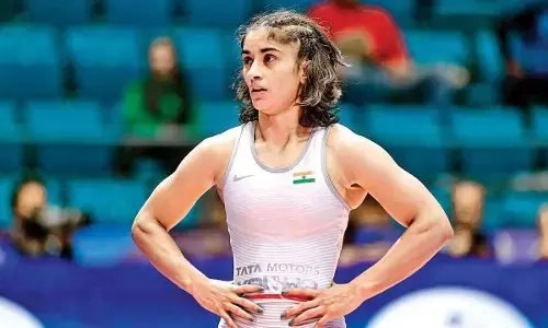 विनेश फोगाट को बड़ा झटका, रेसलिंग फेडरेशन ने किया सस्पेंड, अनुशासनहीनता के लगे ये आरोप