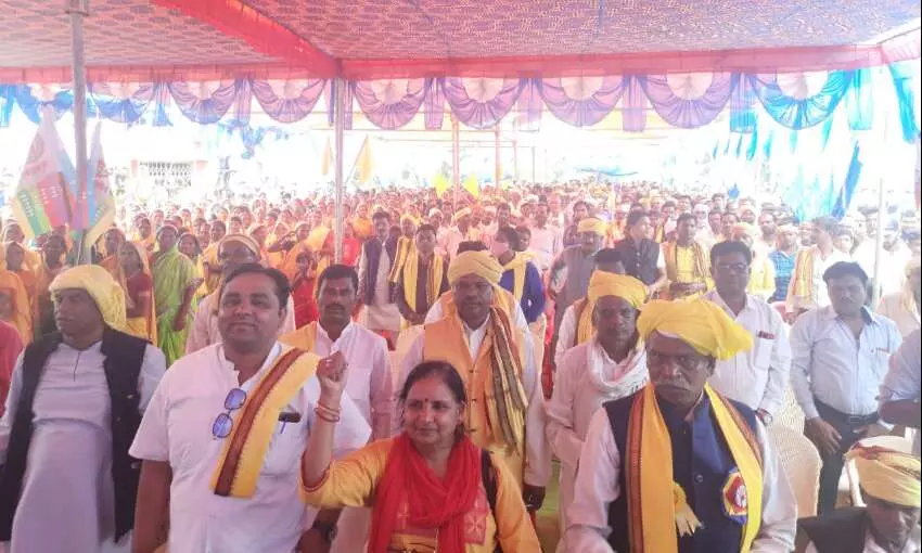 विश्व आदिवासी दिवस पर, तीन कृषि कानून निरस्त करने की उठी मांग विश्व आदिवासी दिवस पर, तीन कृषि कानून निरस्त करने की उठी मांग